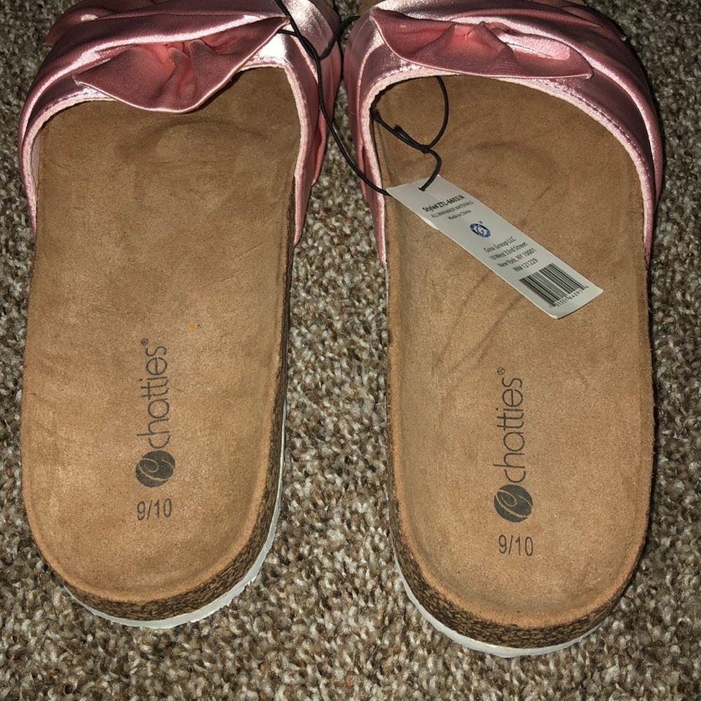 New Sandals - Picture 3 of 7